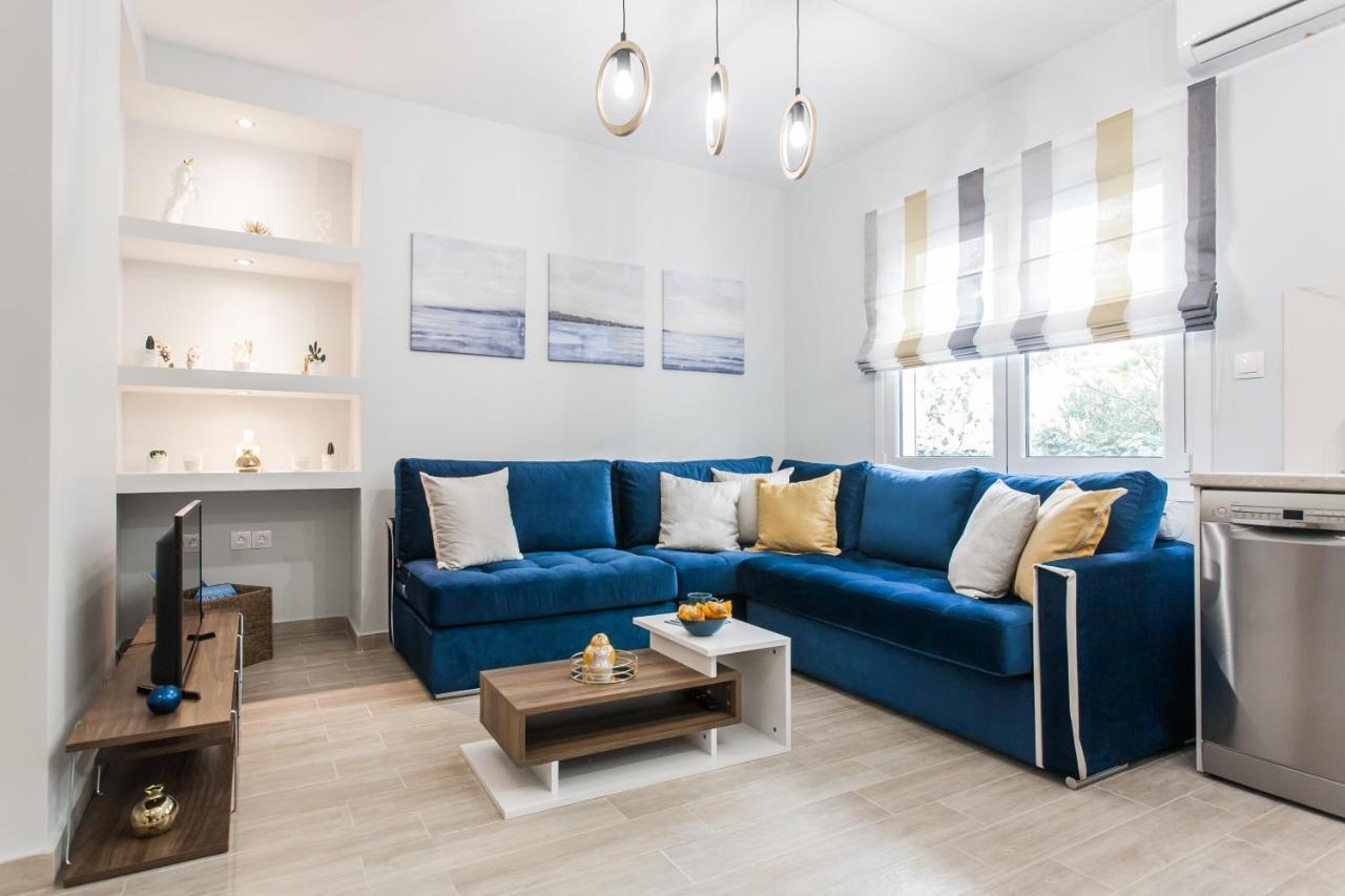 Luxury Seaside Apartment Next To Starbucks Opossite The Beach Park Of Flisvos Aten Exteriör bild