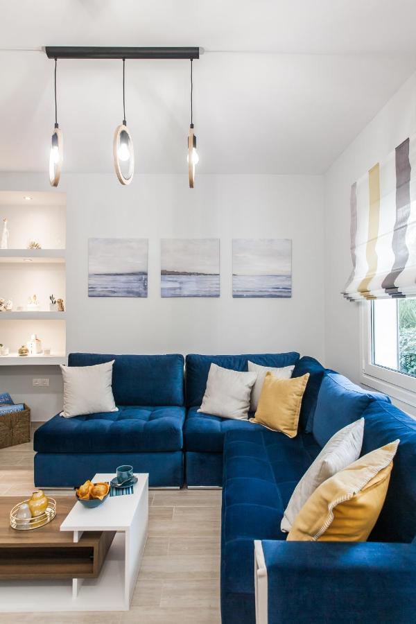 Luxury Seaside Apartment Next To Starbucks Opossite The Beach Park Of Flisvos Aten Exteriör bild